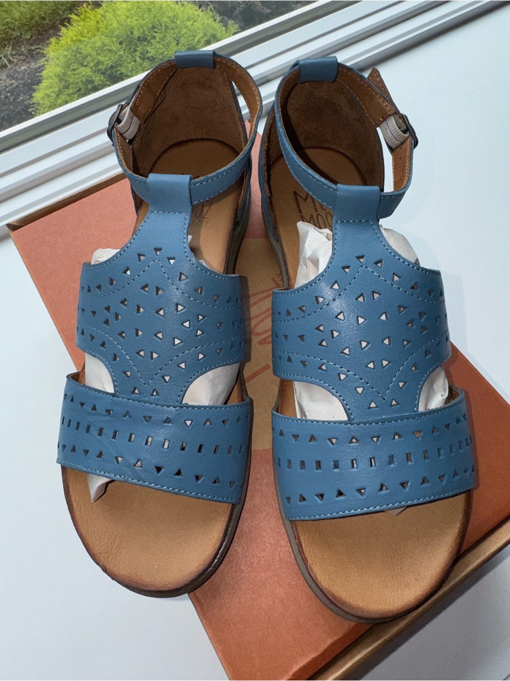 Miz Mooz Corvo Blue Perforated Leather Ankle-Strap Sandals EU 38 US 7.5-8 NIB - Picture 5 of 8